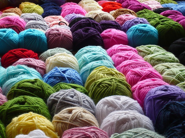 Many colors of yarn